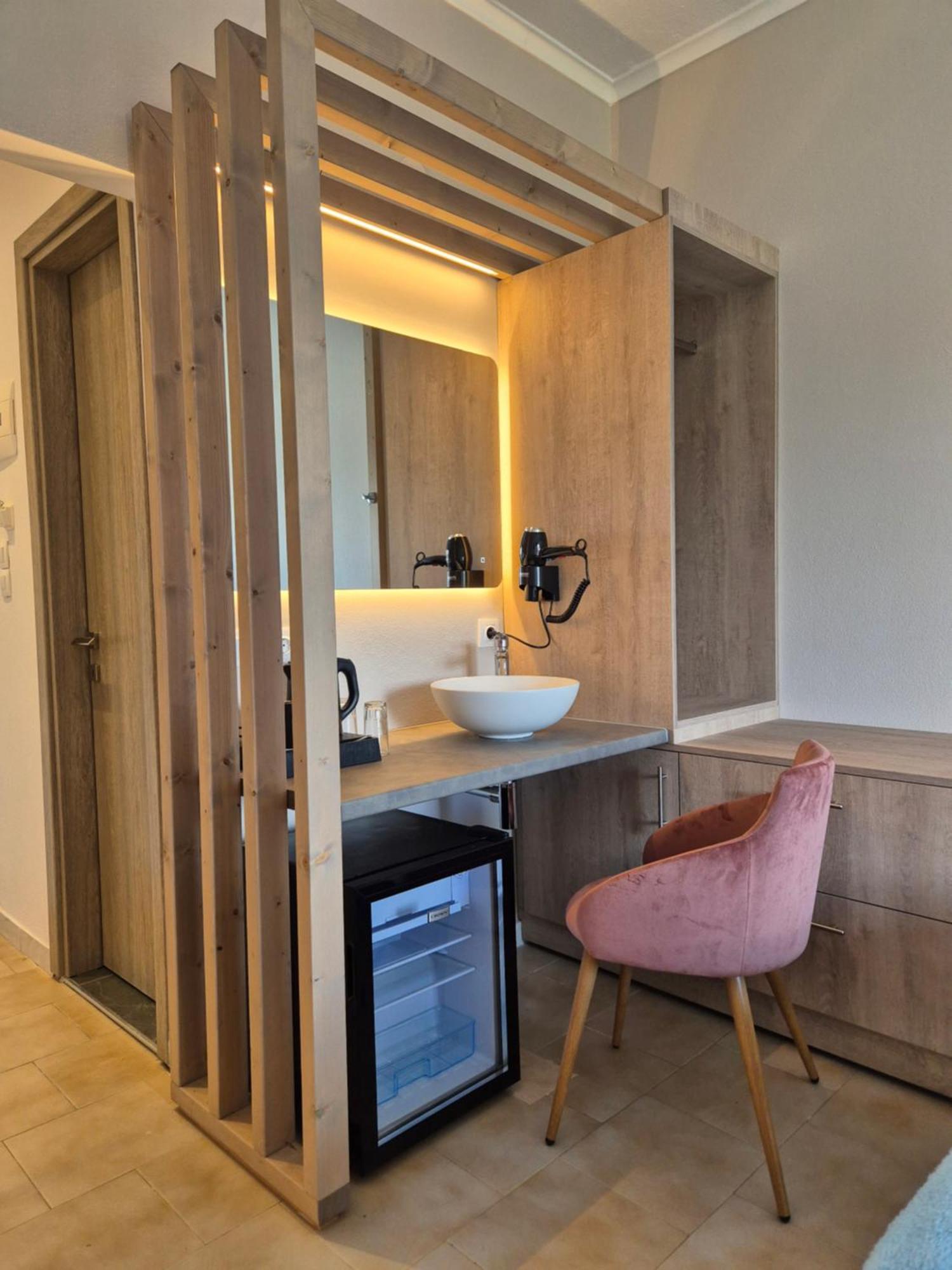 Morfeas Hotel Kavos Ngoại thất bức ảnh
