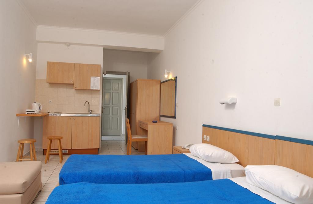 Morfeas Hotel Kavos Ngoại thất bức ảnh