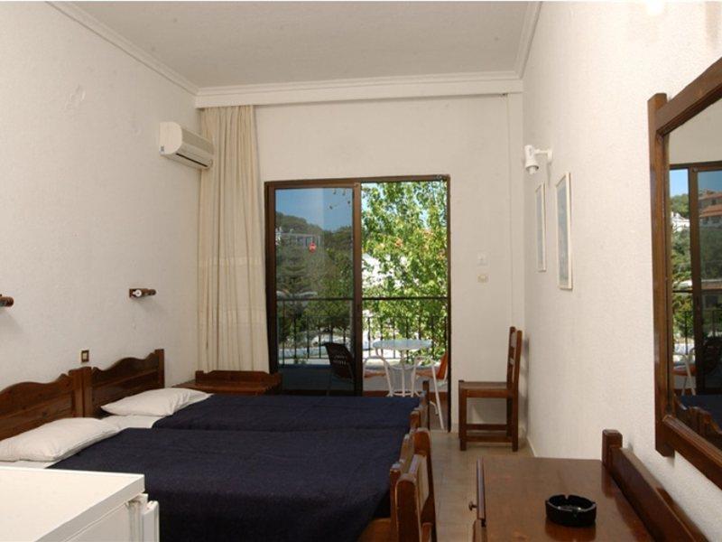 Morfeas Hotel Kavos Ngoại thất bức ảnh