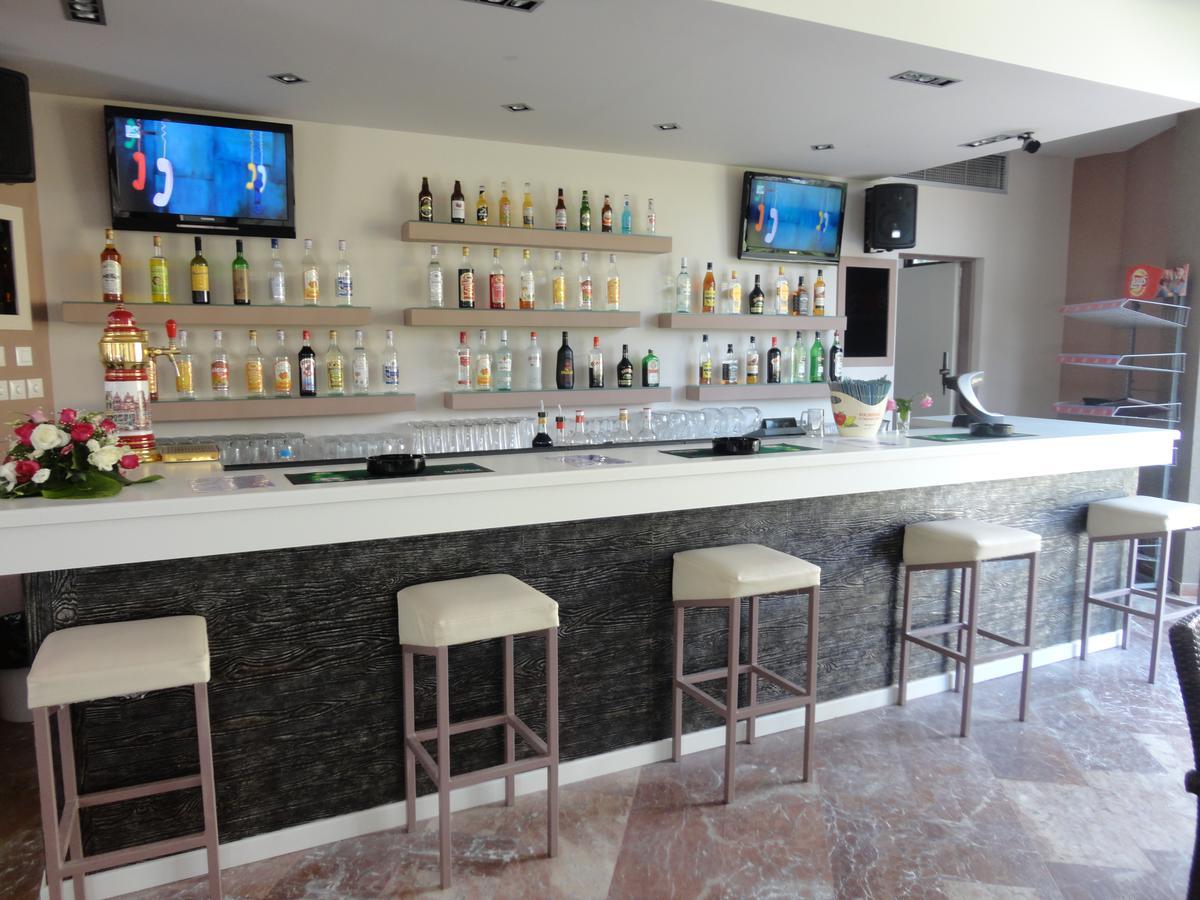 Morfeas Hotel Kavos Ngoại thất bức ảnh