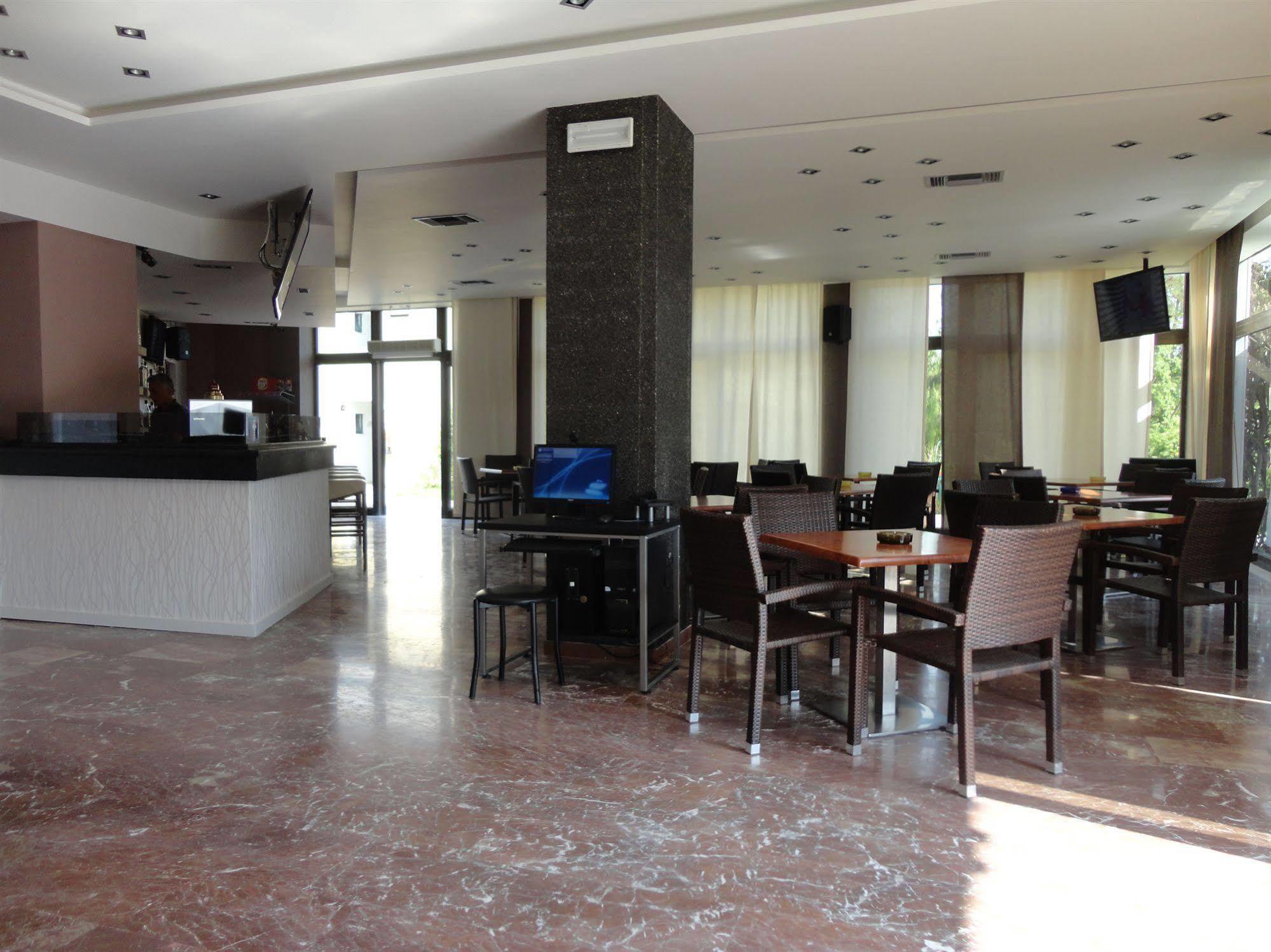 Morfeas Hotel Kavos Ngoại thất bức ảnh