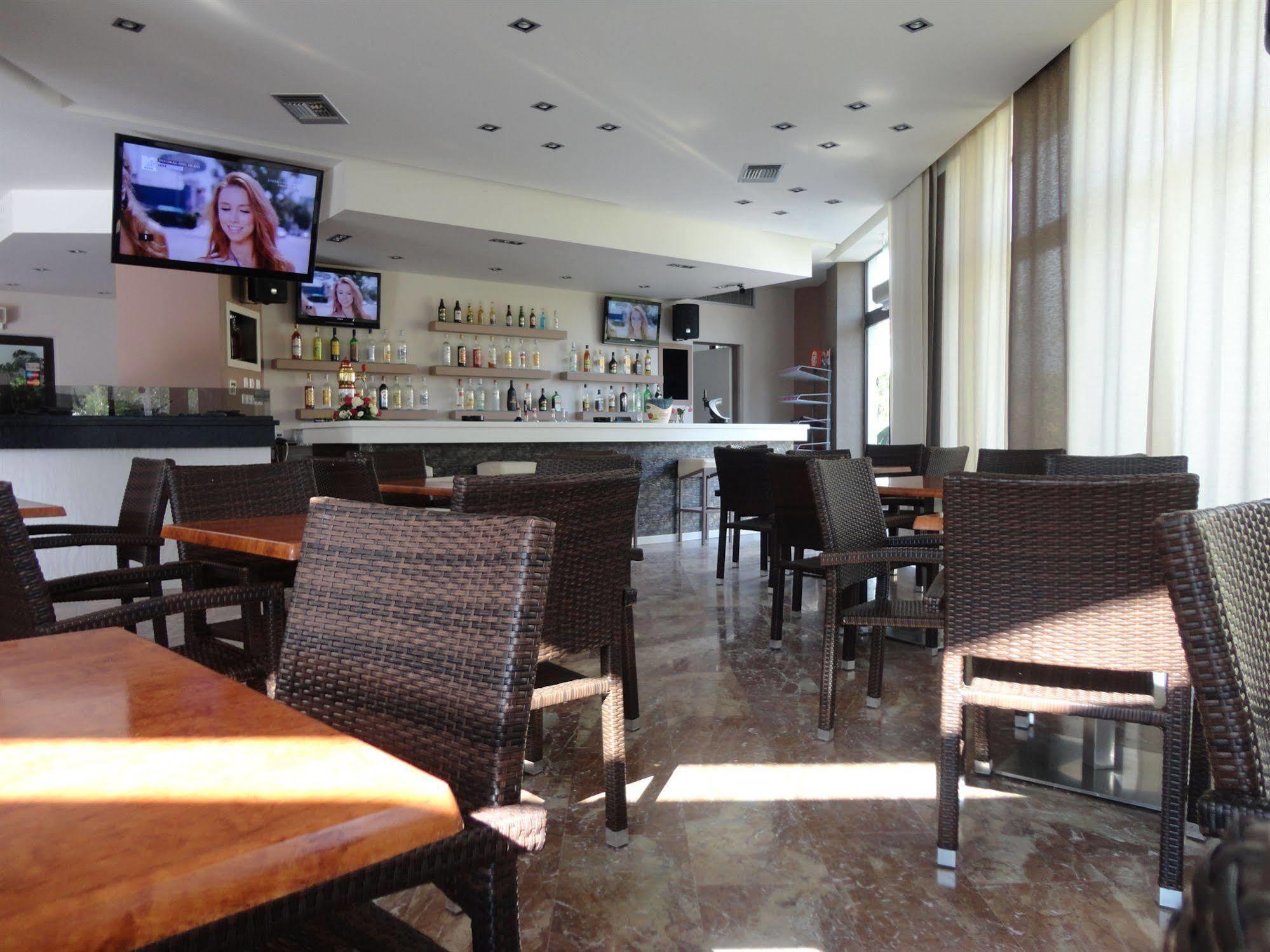 Morfeas Hotel Kavos Ngoại thất bức ảnh