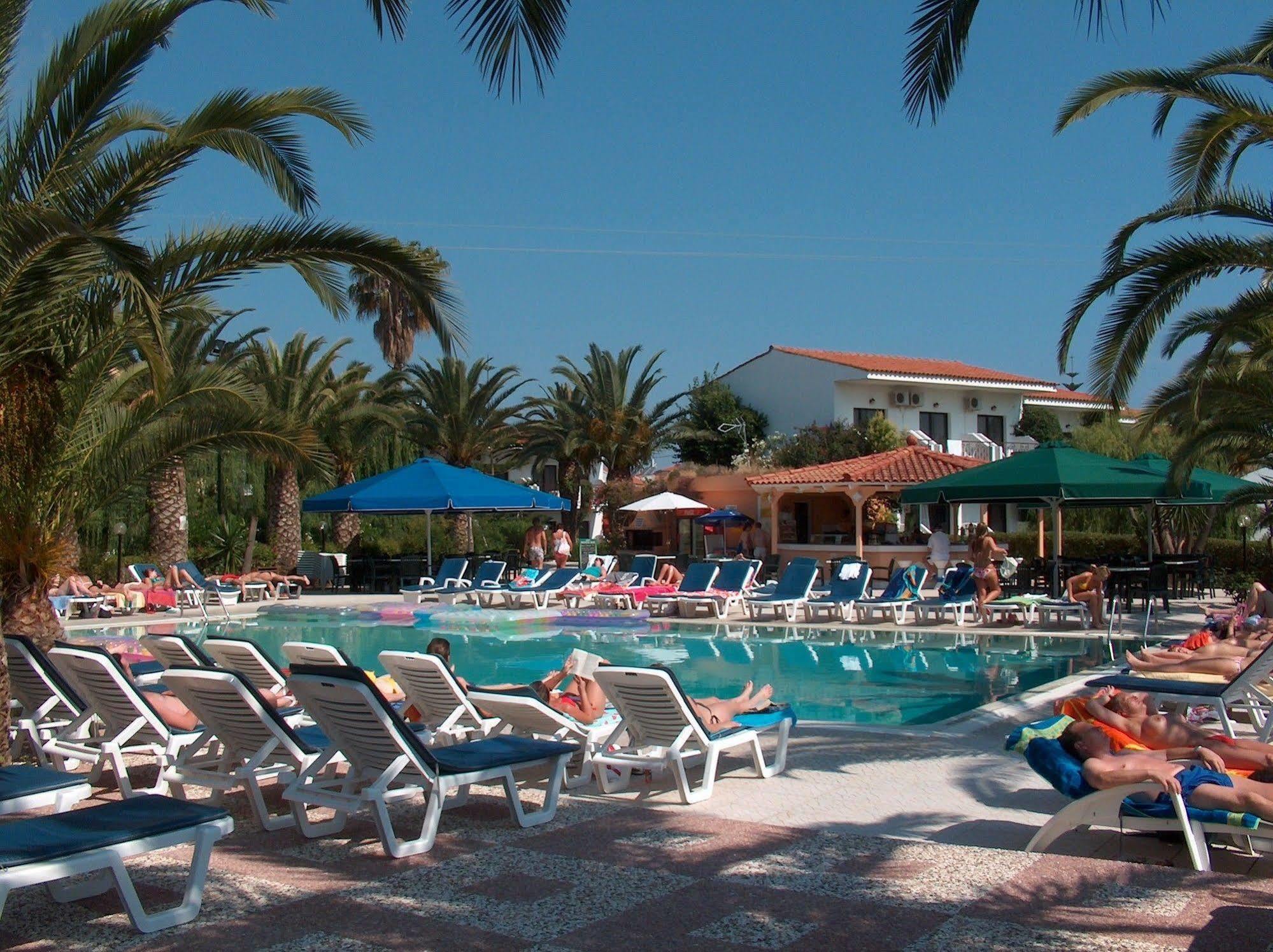 Morfeas Hotel Kavos Ngoại thất bức ảnh