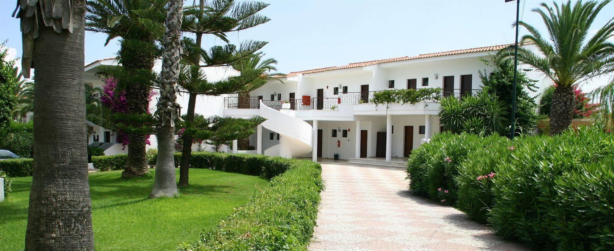 Morfeas Hotel Kavos Ngoại thất bức ảnh